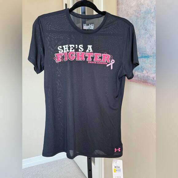 Under Armour HeatGear She’s a Fighter Tee Black Pink Women’s Medium New NWT - Picture 1 of 3